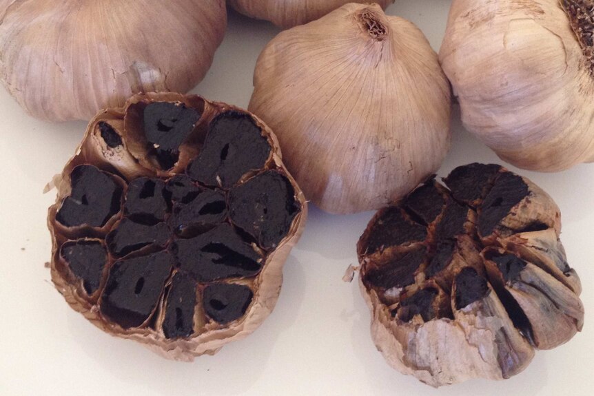 Black fermented garlic