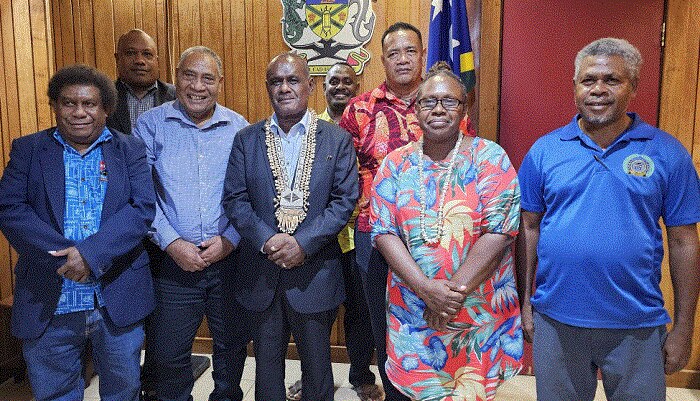 SICTU Executive Members wetem PM Jeremiah Manele