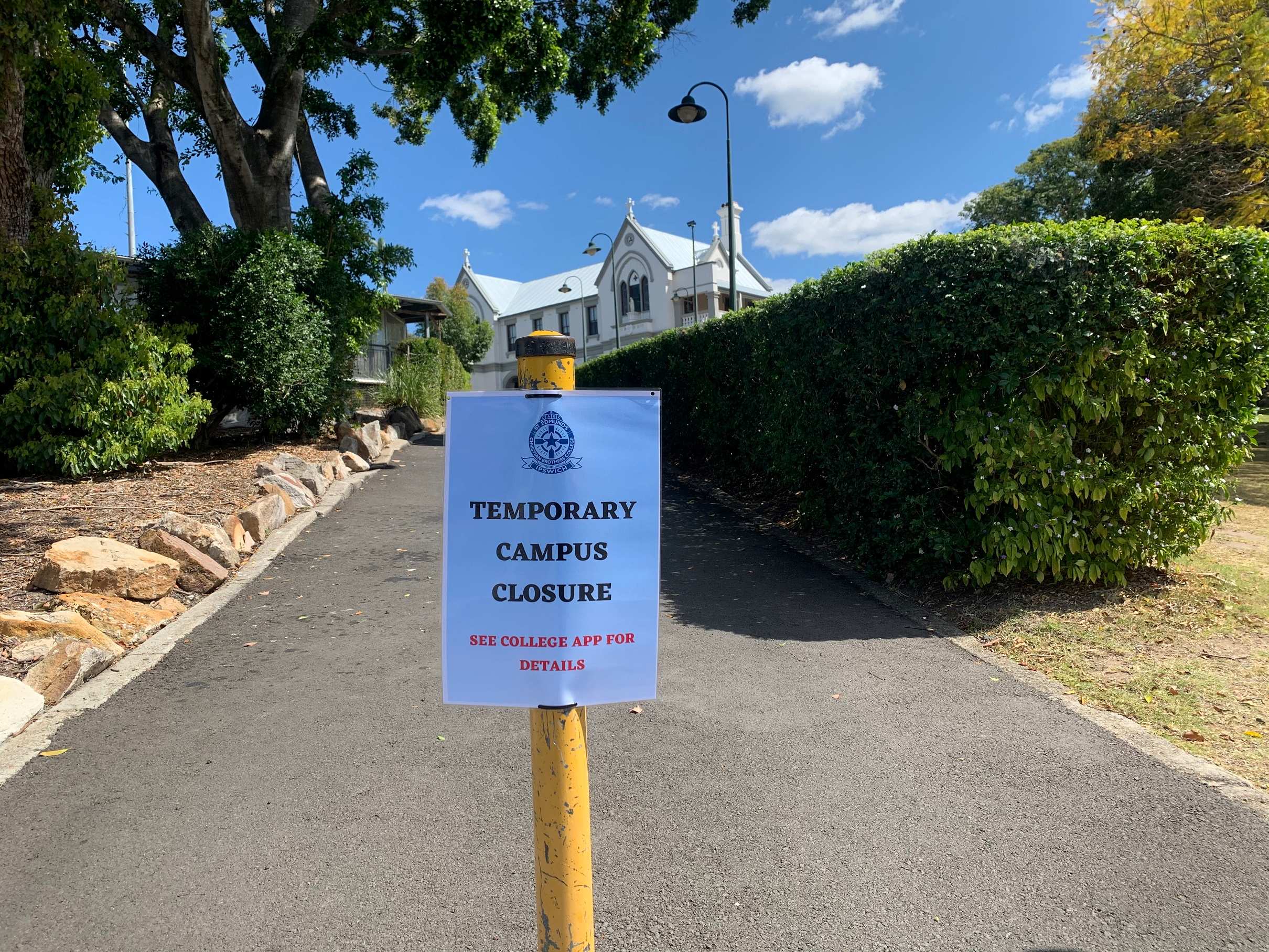 Coronavirus case in Ipswich shuts St Edmund's College as eight new