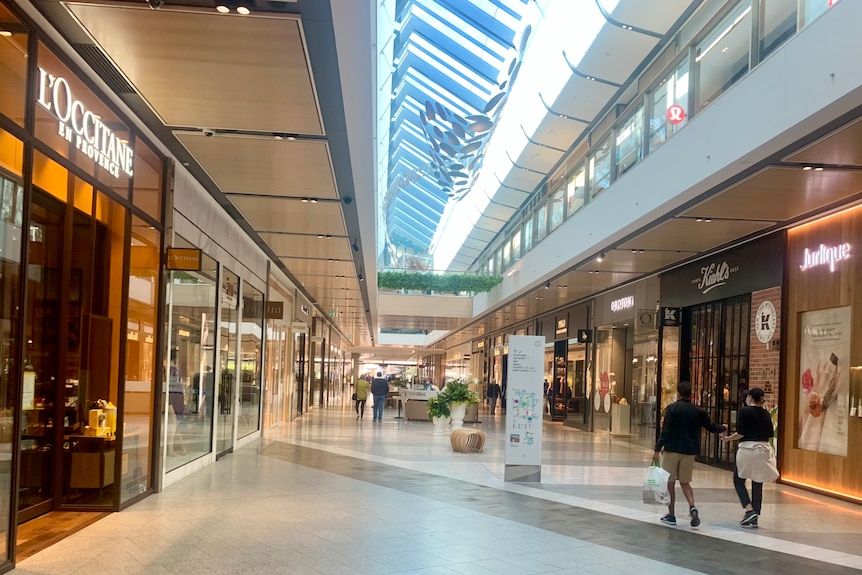 Photo inside Pacific Fair Shopping Centre