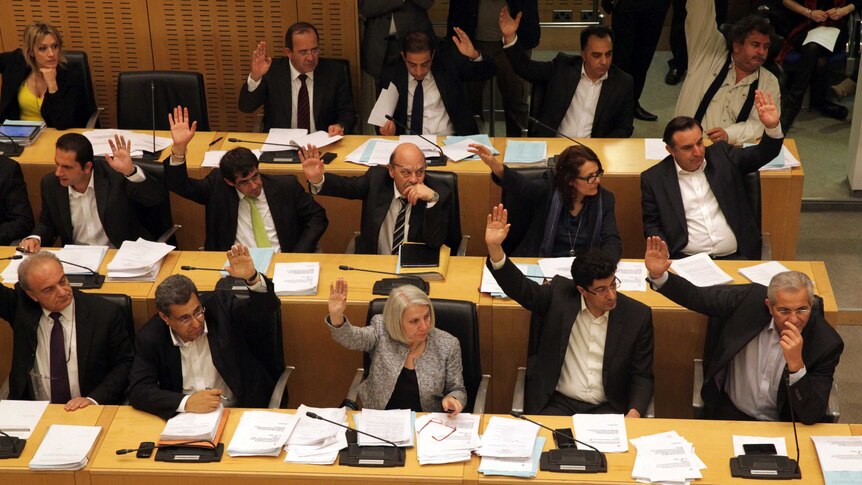 Cyprus MPs vote on bailout measures