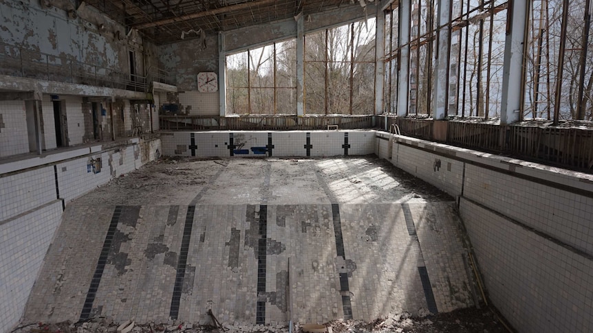 Empty swimming pool in Pripyat