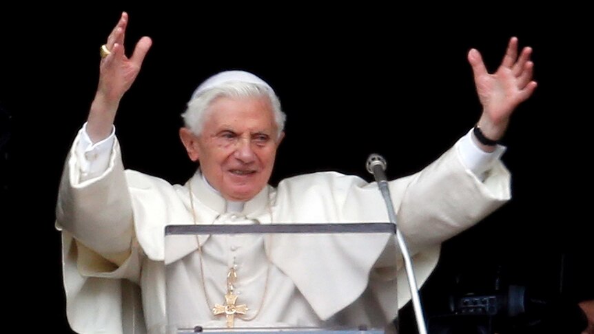 Pope Benedict leads his last Sunday Angelus prayer