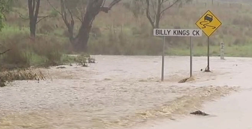 Towns on alert as floods move downstream - ABC News