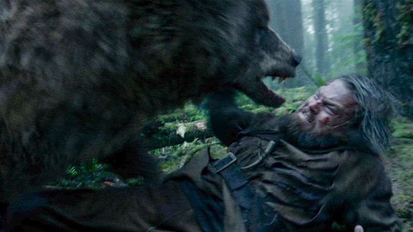 Leonardo DiCaprio in bear attack scene