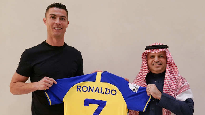 Cristiano Ronaldo rejoint l’équipe de football saoudienne Al Nassr après avoir quitté Manchester United