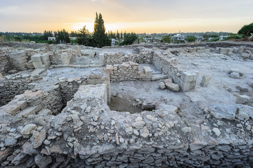 Sites like Ugarit in Syria were used as trading emporiums.