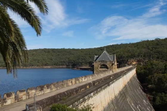 the nepean dam on a still clear day