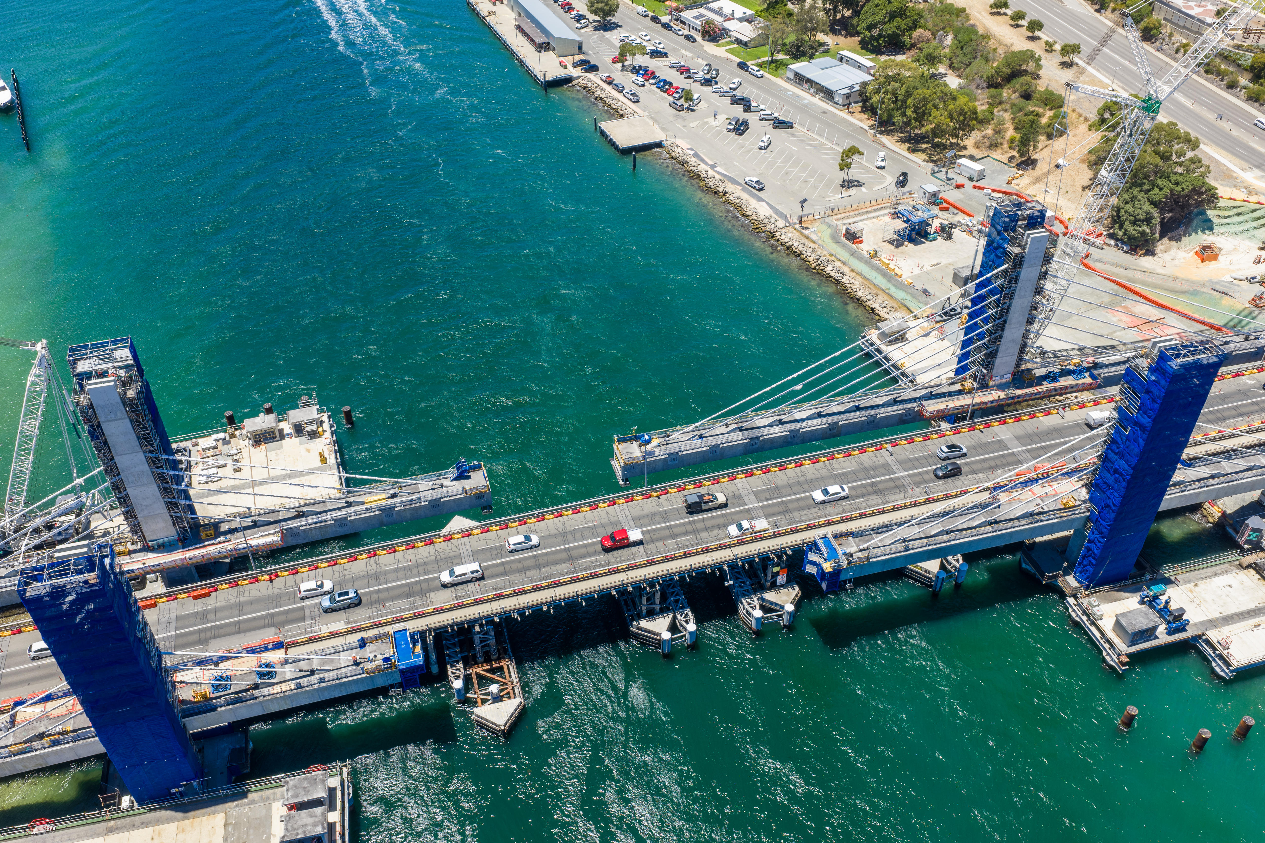 A ponte de tráfego de Fremantle está em construção