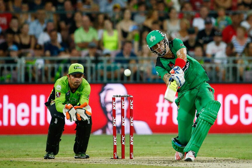 Kevin Pietersen hits out for the Melbourne Stars