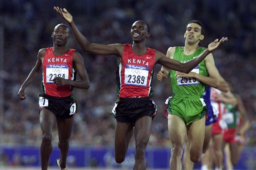 Bernard Lagat wins bronze at the Sydney Olympics