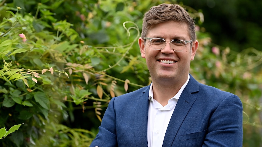 Labor's Jerome Laxale snatches Liberal stronghold seat of Bennelong - ABC  News