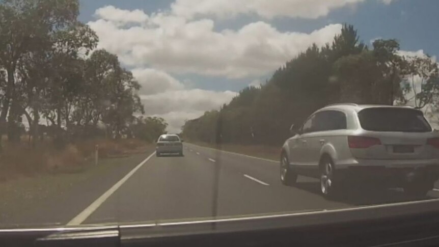 Dashcam video showing a dangerous driver on the Kings Highway