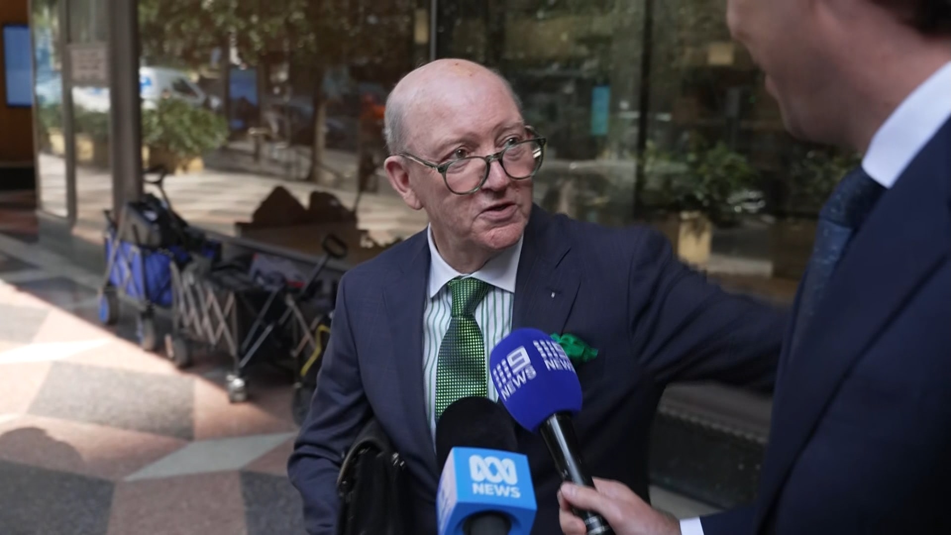 'Who wouldn't slap you': Jones's ex-butler's comments outside court - ABC News & Headlines – Australian Broadcasting Corporation