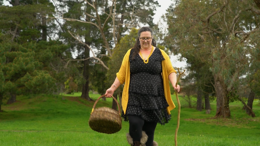 Anna Gibbons, better known as the Urban Nanna, forages for food in Melbourne.