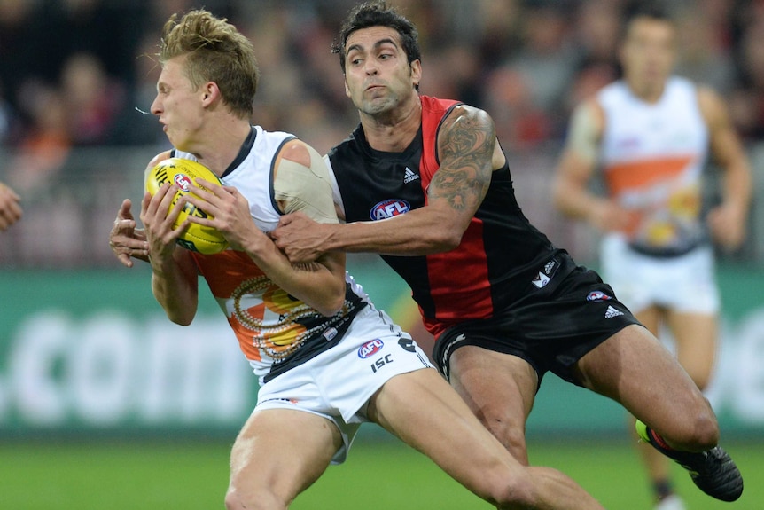 Essendon Bombers hold off GWS Giants