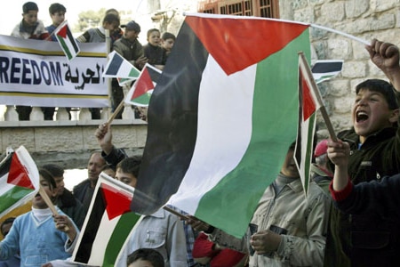 Palestinian demonstration (Nayef Hashlamoun: Reuters)