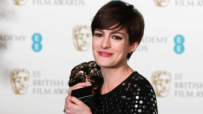 Hathaway not so 'Miserables' with BAFTA win