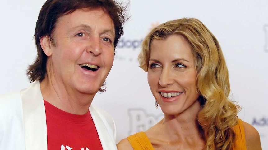 Paul McCartney and his wife Heather Mills McCartney arrive together for the event at the Beverly Hilton Hotel in Beverly Hills.