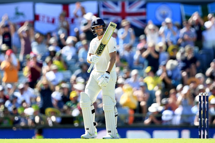 Dawid Malan celebrates a half-century at the WACA