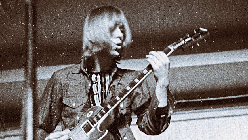 Fleetwood Mac's Danny Kirwan plays guitar
