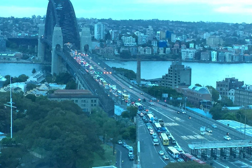 Accident on Harbour Bridge