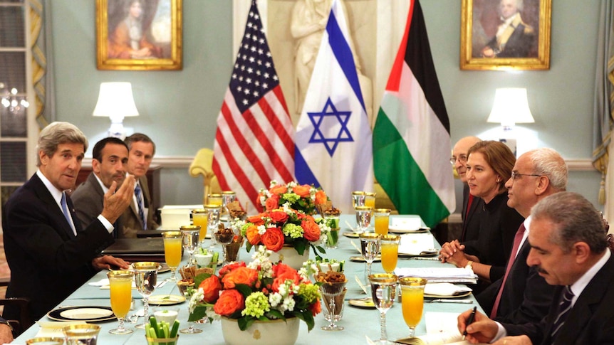 US hosts Middle East peace talks in Washington