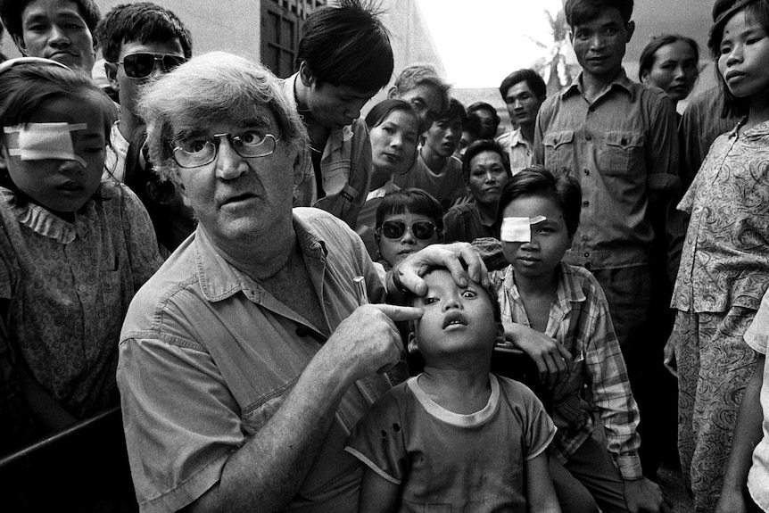 Fred Hollows in Vietnam