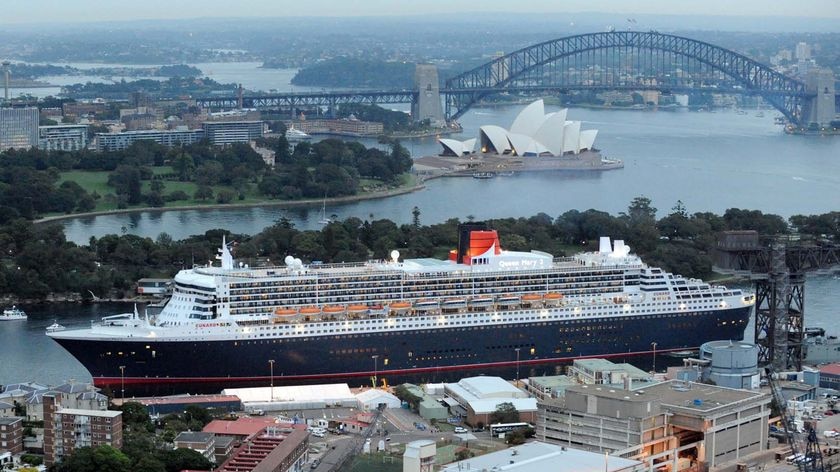Queen Mary II makes regal stopover in Top End.