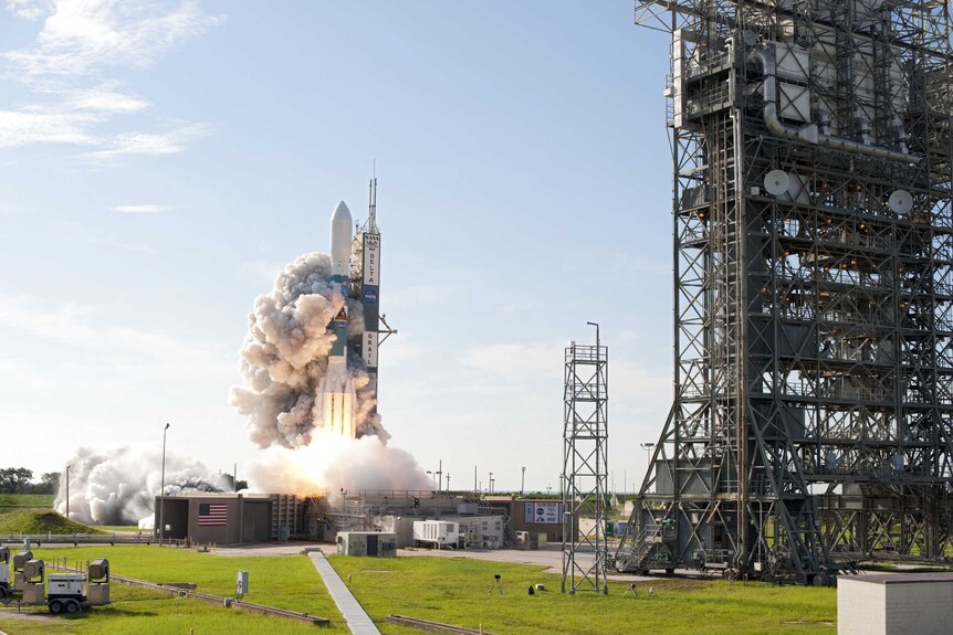 In the final launch from Complex 17, NASA sends twin lunar probes into orbit in 2011.