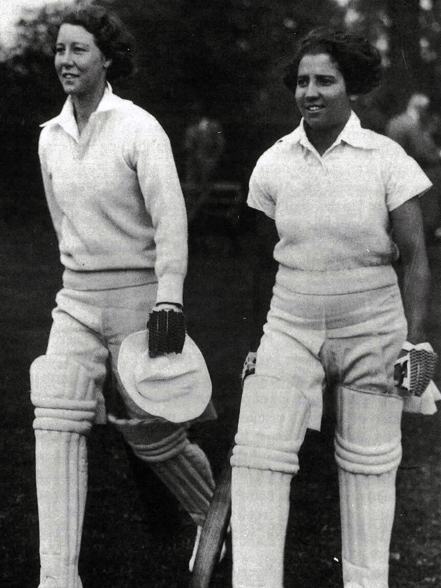 Hazel Pritchard and Peggy Antonio walk out to the crease.