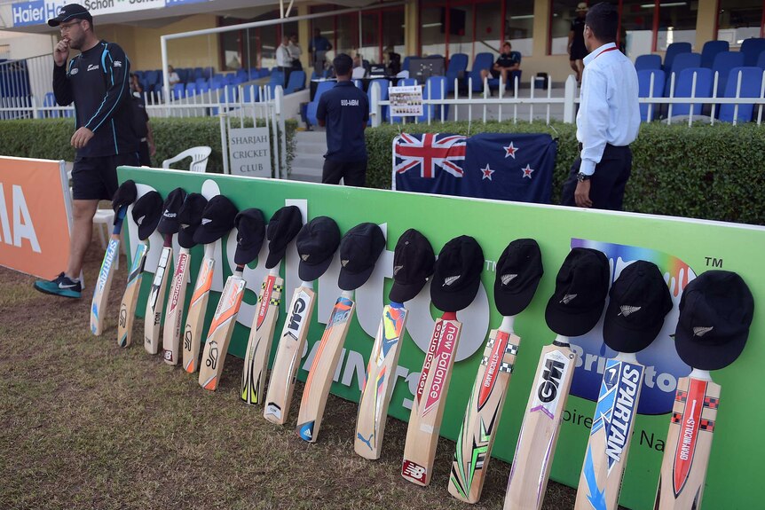 Black Caps pay their respects to Phillip Hughes