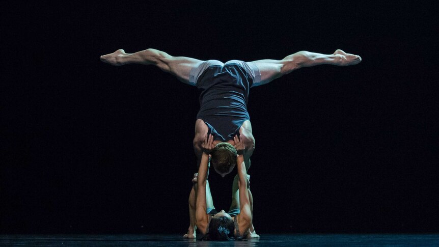 Lux Tenebris is performed by Sydney Dance Company dancers.