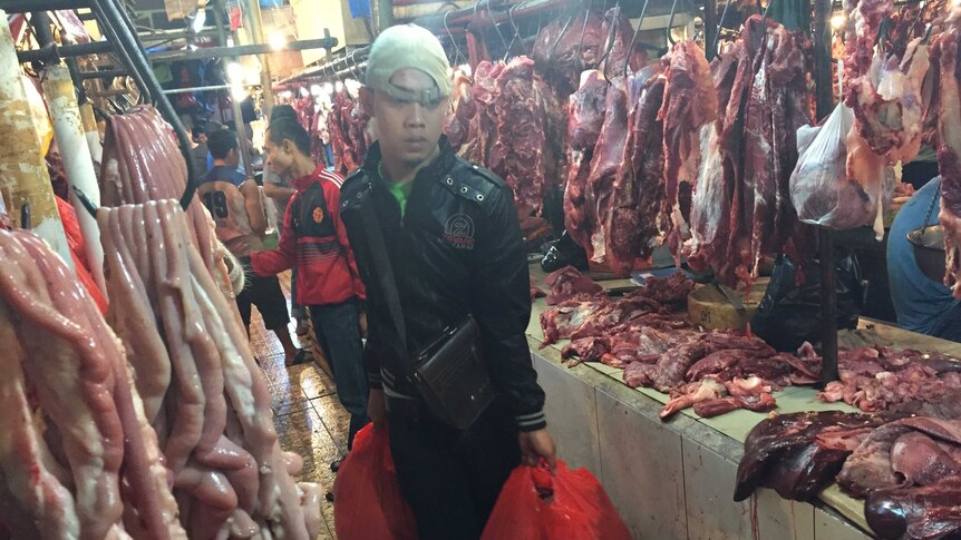 Wet meat market