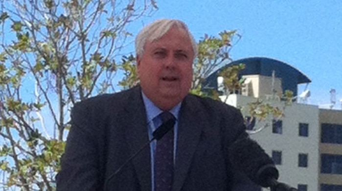 Qld mining magnate Clive Palmer speaks at Bond University on the Gold Coast