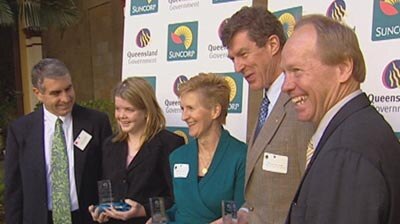 Prof Ian Frazer with Queensland Premier Peter Beattie at the 2006 Queenslander of the Year Awards.  Both have received the top honour in today's Queen's Birthday accolades.