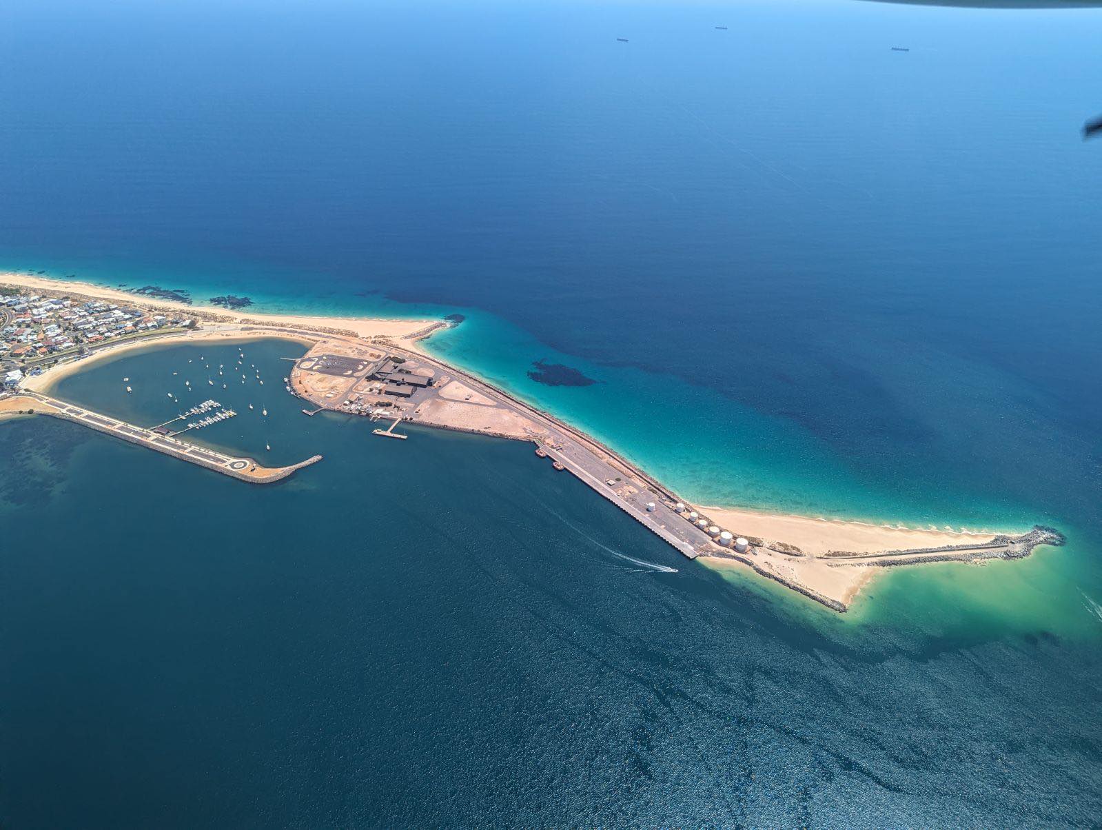 Bunbury's 457,000 public fishing jetty faces permanent closure just