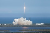 SpaceX launches cargo rocket