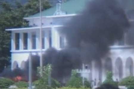 New violence erupts in East Timor - ABC News