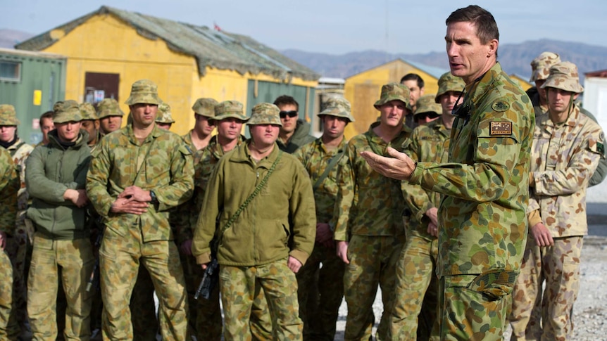 Major General Angus Campbell speaks to soldiers