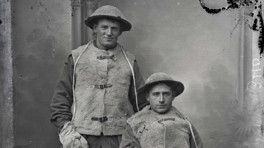Two men of the 1st Australian Division with hand-warmers, 1916.