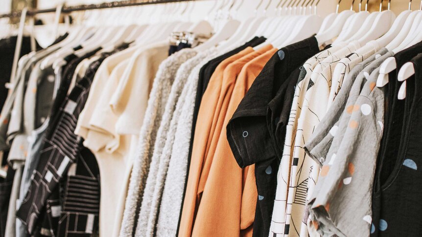 Ways to reinvent your wardrobe without buying new clothes - ABC Everyday