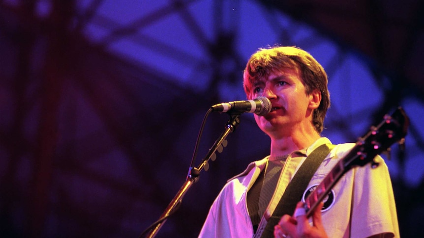 Neil Finn in 1996