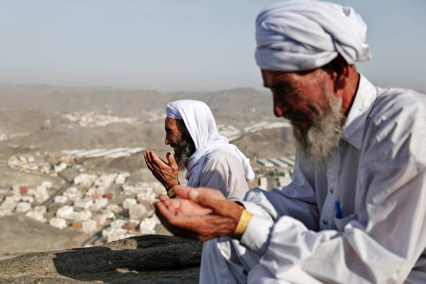 Muslim pilgrims on Mount Al-Noor