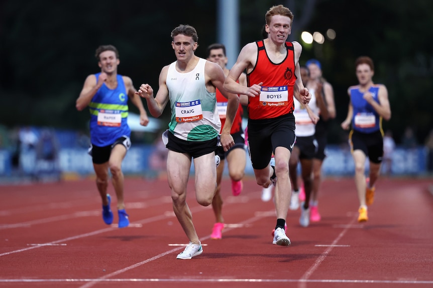 Peyton Craig and Luke Boyes compete in the men's 800m at the 2024 Sydney Track Classic.
