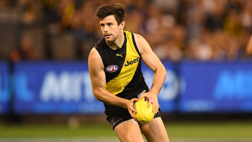 Trent Cotchin on the ball for Richmond