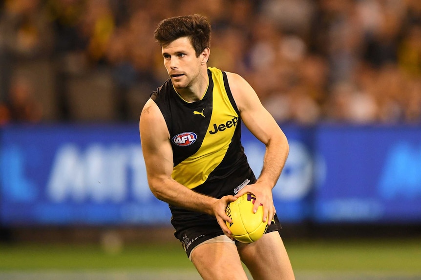 Trent Cotchin on the ball for Richmond