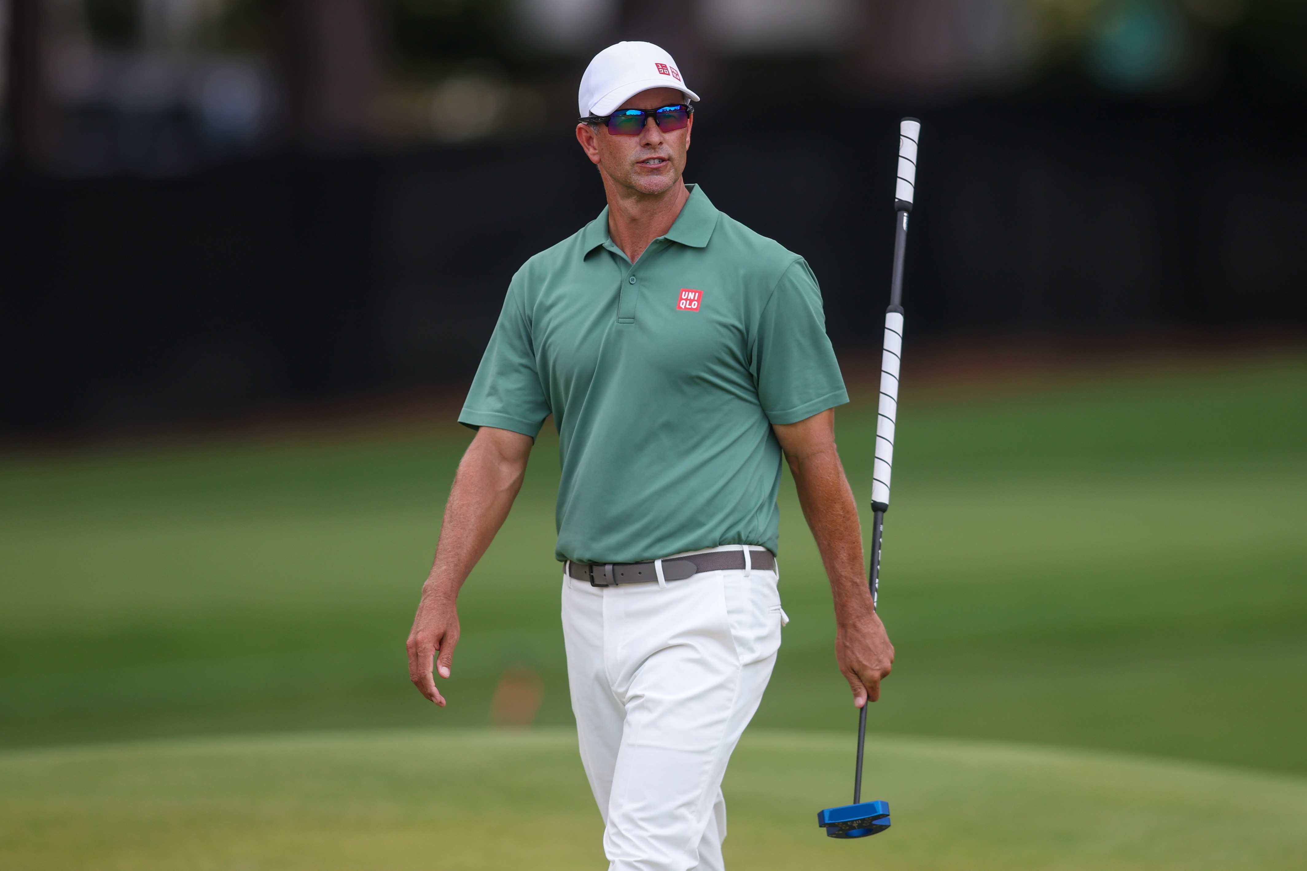Scott turns back clock in Tour Championship title tilt
