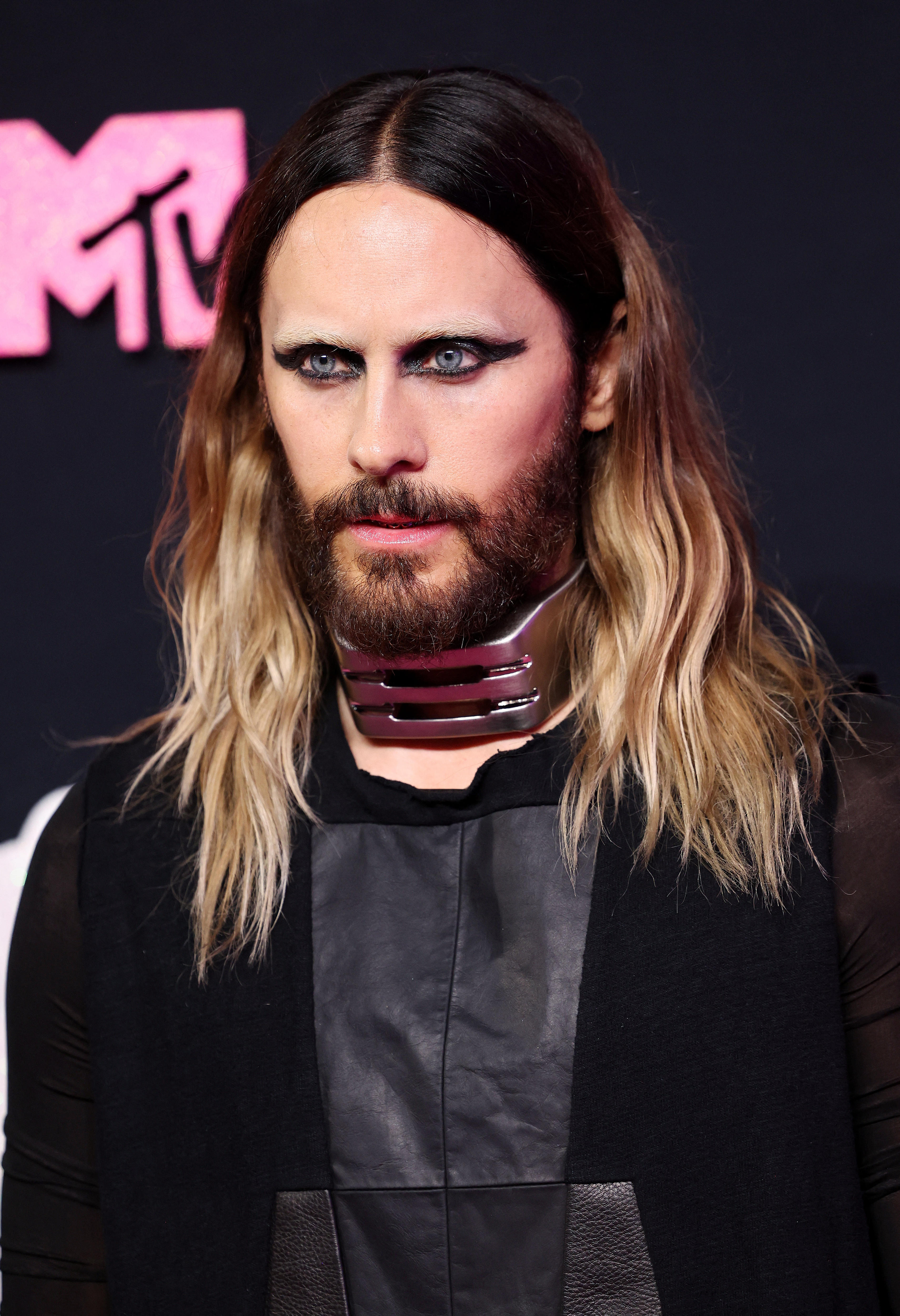Jared Leto on the red carpet at the VMAs.
