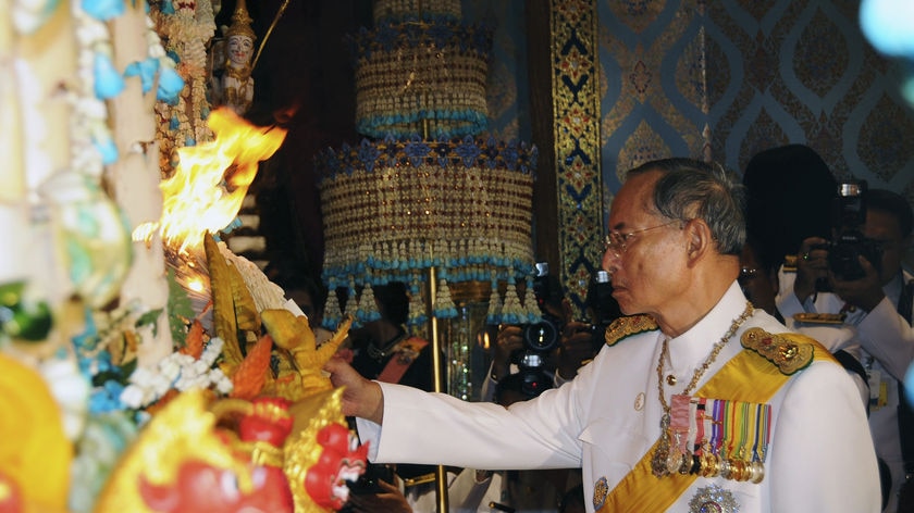 Thai King farewells Princess Galyani
